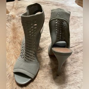 Women’s Knitted Heels